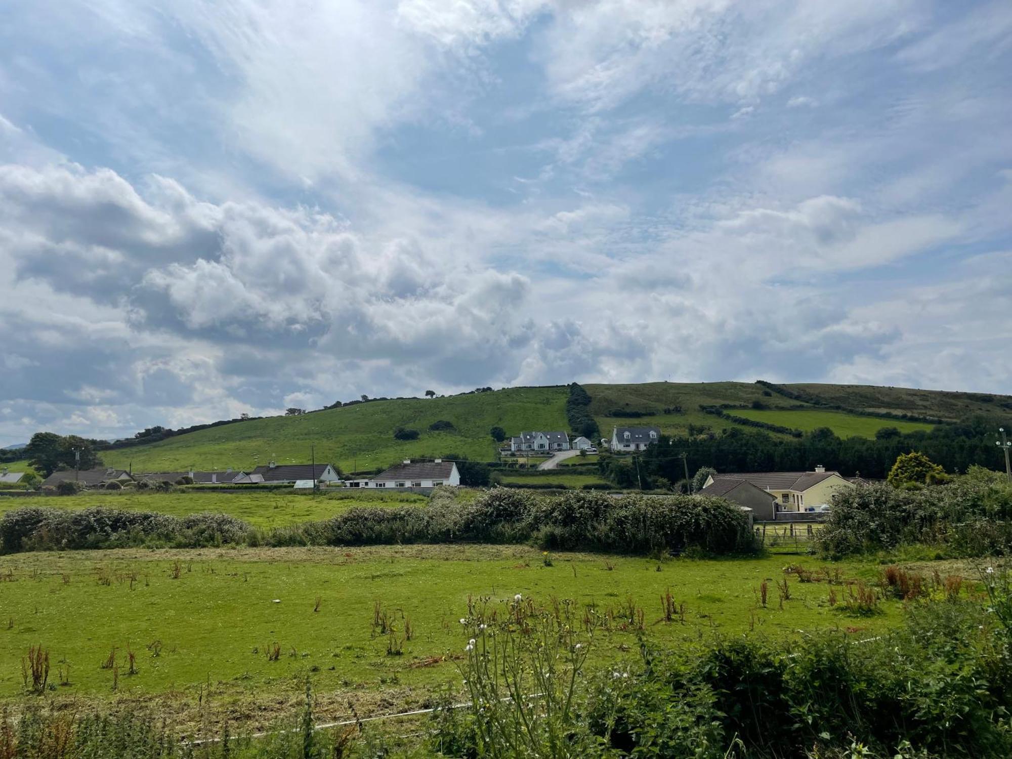 Family And Pet Friendly Farm Stay Ballyshannon Esterno foto